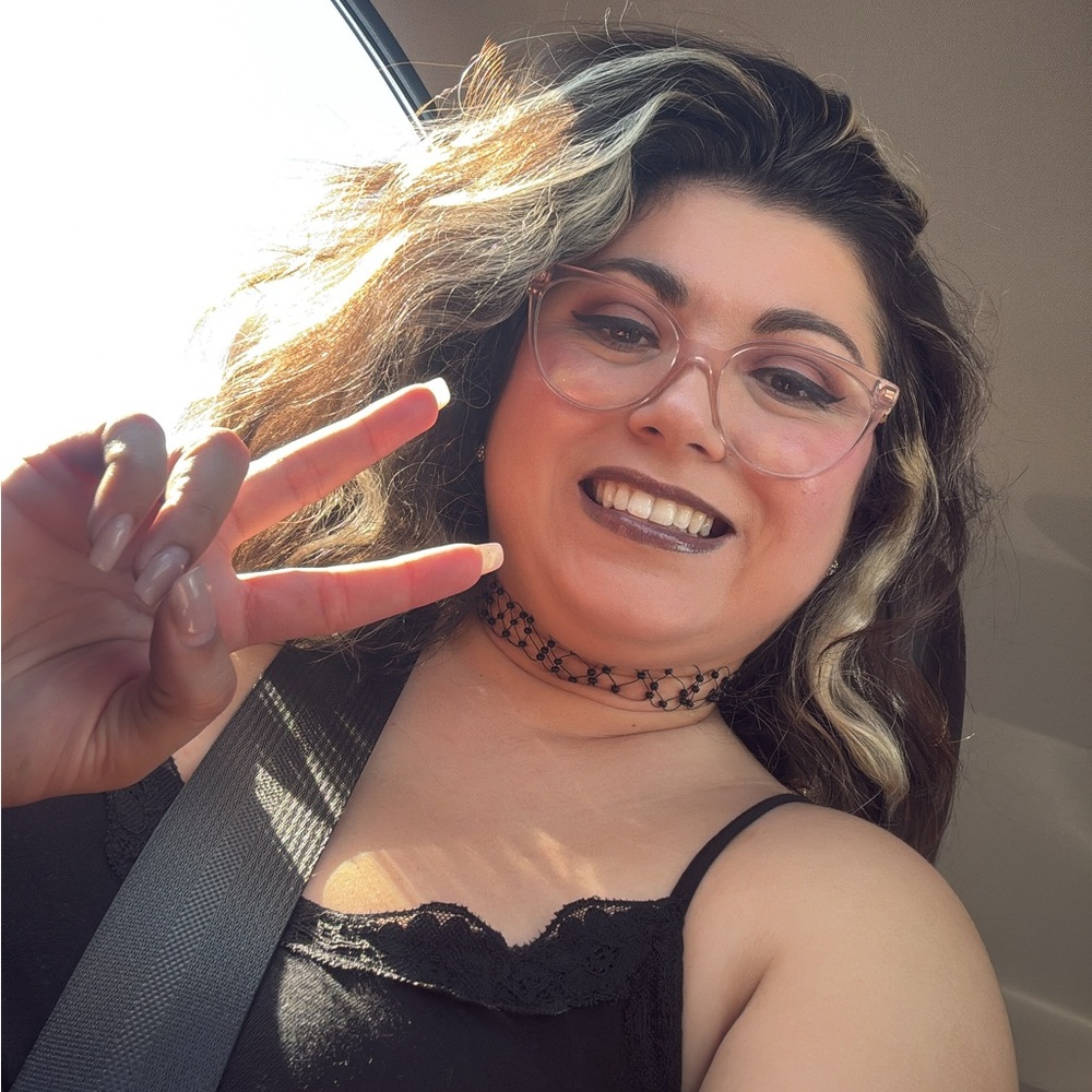Meet your posher Karla from Los Angeles, CA!